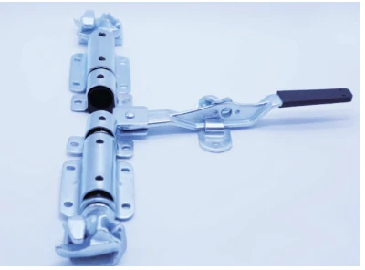 Trailer door gear