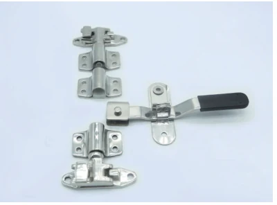 Trailer door gear