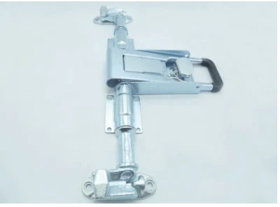 Trailer door gear