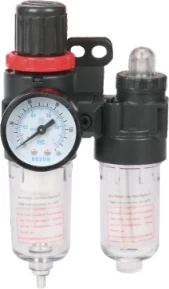 Air filter / water separator