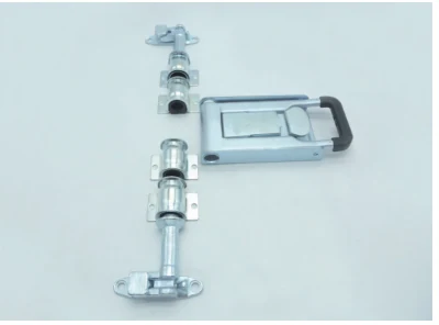 Trailer door gear